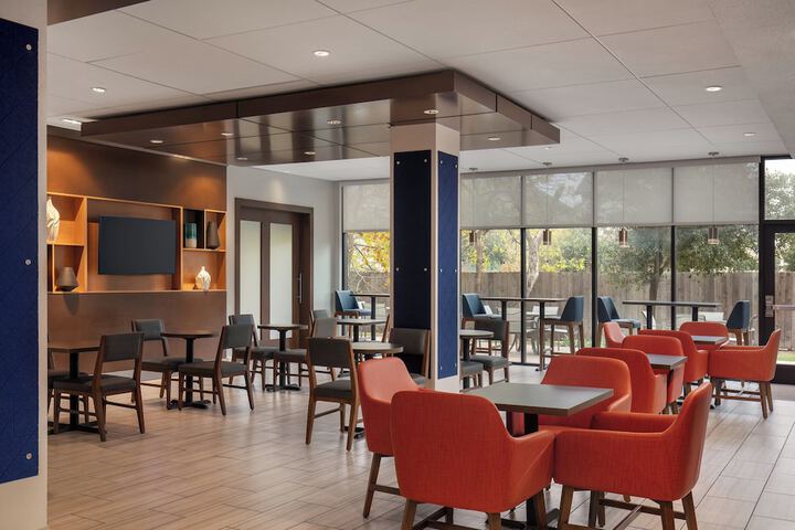 Holiday Inn Express & Suites-Dripping Springs - Austin Area by IHG
