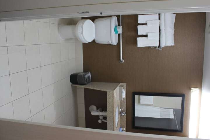 Room 69 of 104
