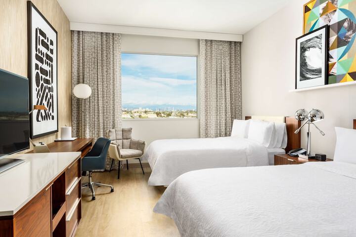 Room 34 of 48