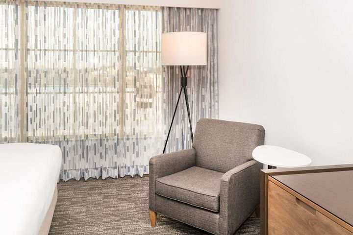 Hilton Columbus / Polaris