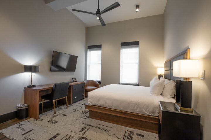 Room 15 of 29