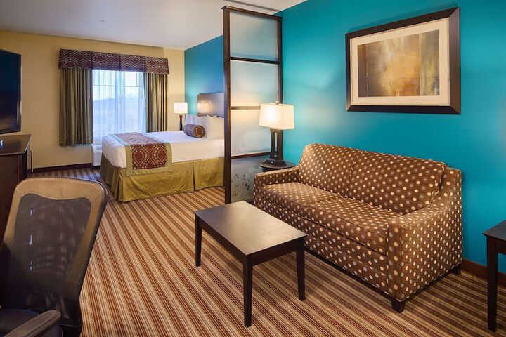 Room 15 of 26