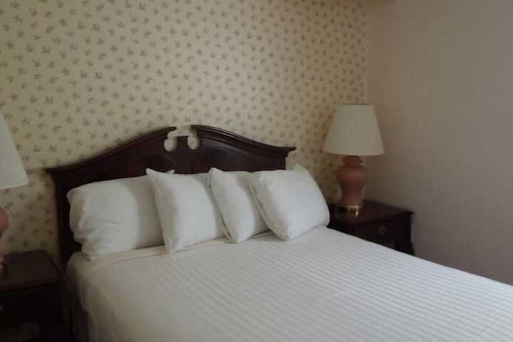 Room 20 of 35