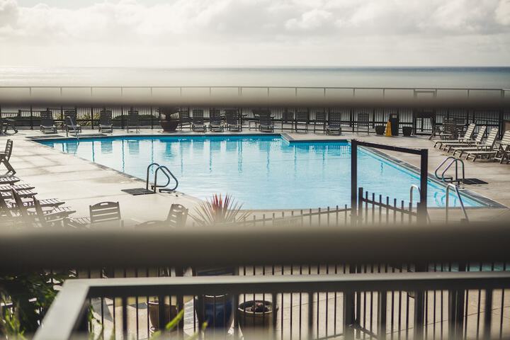 Pool 10 of 58