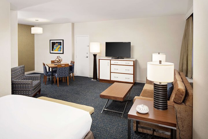 Room 47 of 82