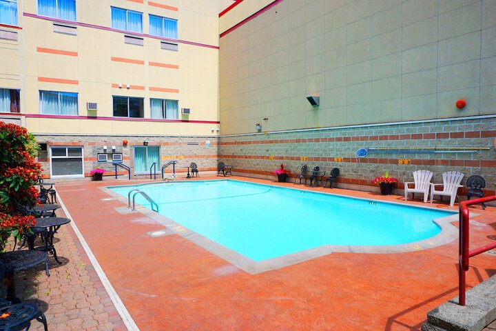 Pool 9 of 62