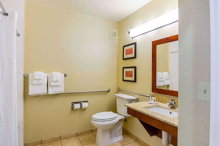 Room 17 of 41