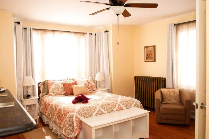 Room 5 of 22