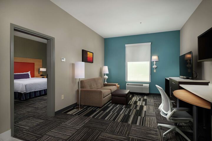 Room 21 of 34