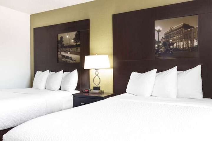 Room 11 of 21