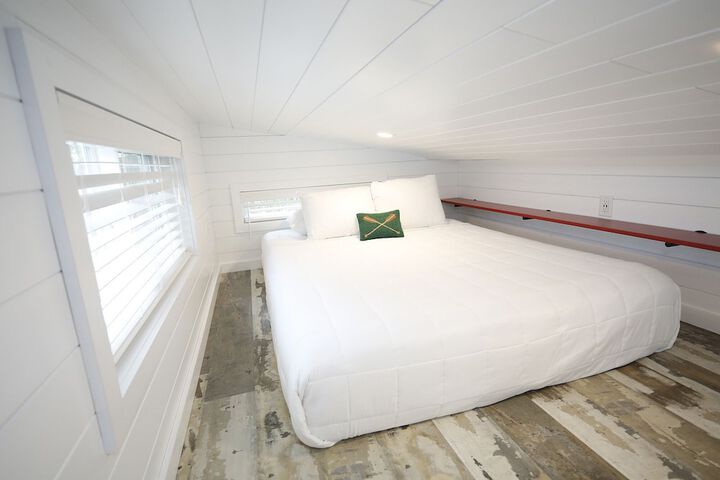 Room 72 of 129