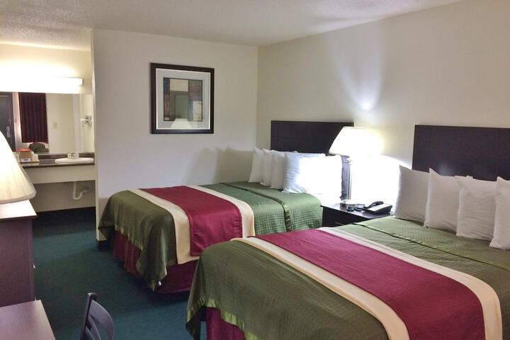Travel Inn & Suites