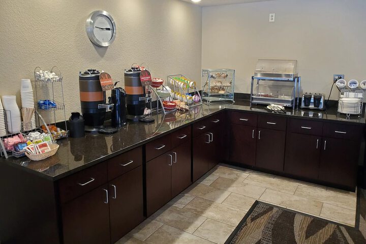 Breakfast/Coffee Service 42 of 49