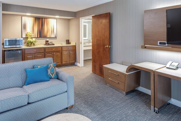 Room 21 of 32
