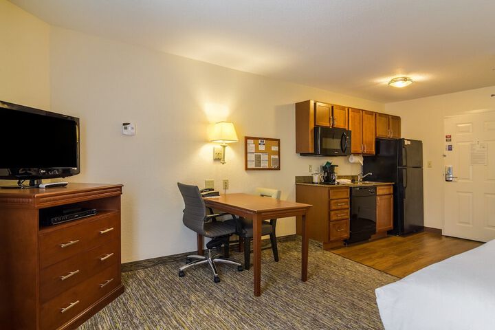 Room 43 of 60