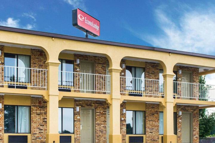 Hotel 4 of 29
