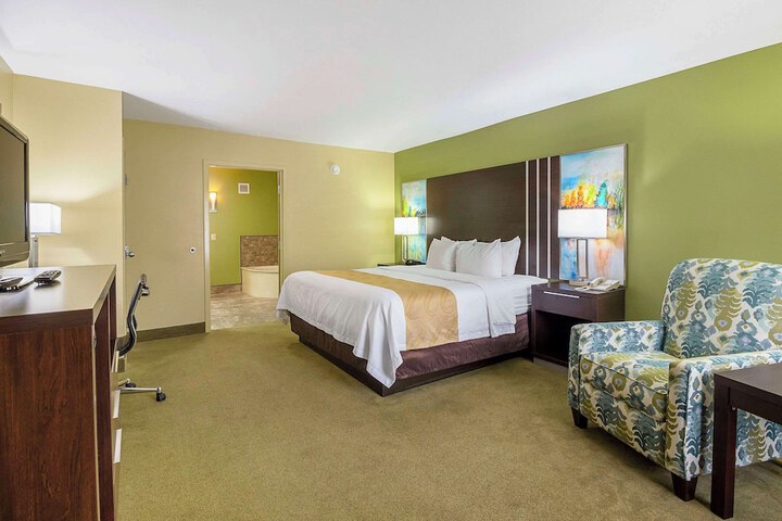 Quality Inn Paris