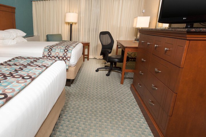 Room 40 of 69