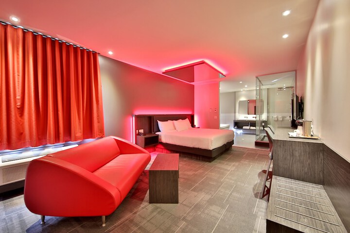 Room 18 of 34