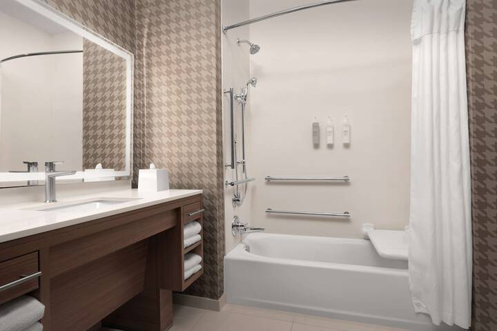 Room 20 of 42