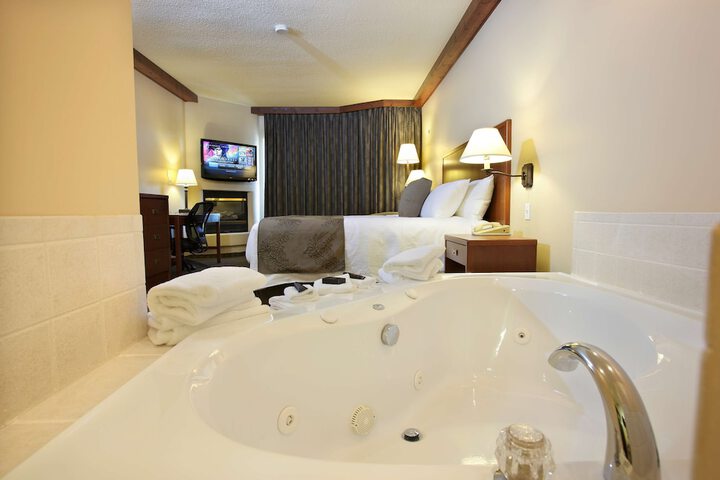 Best Western Plus Lamplighter Inn & Conference Centre