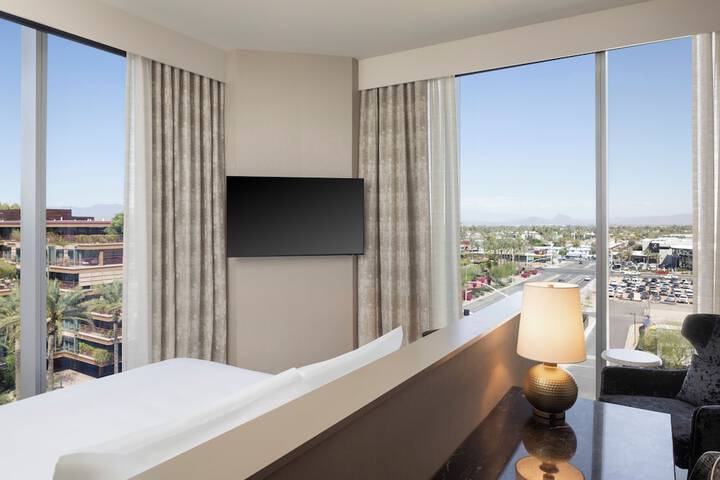 Room 60 of 154