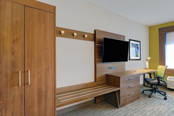 Holiday Inn Express Kingston West by IHG