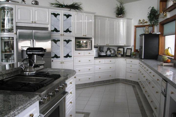 Rolling Hills Country Resort Bed and Breakfast