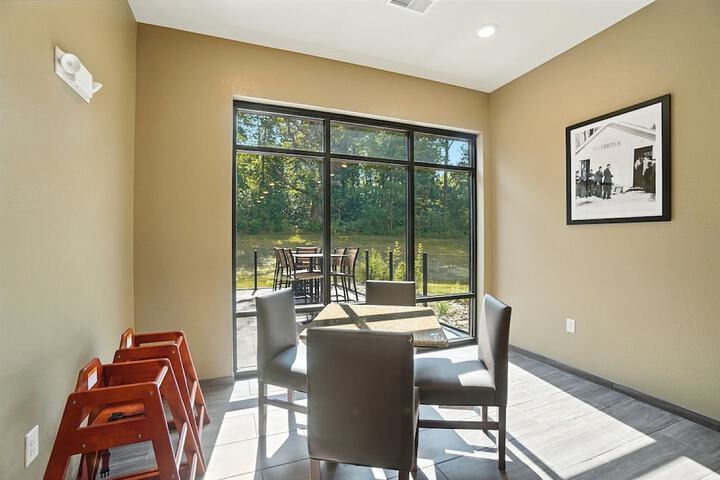 Cobblestone Hotel & Suites-Bellefontaine