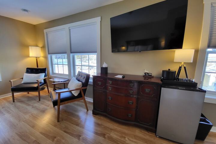 Room 25 of 58