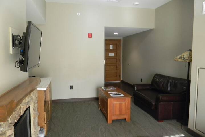 Room 101 of 124