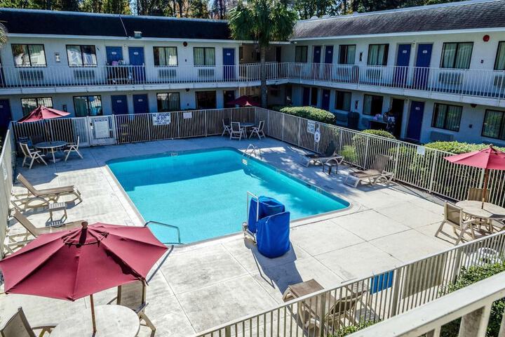 Pool 5 of 43