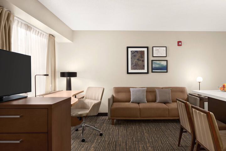 Room 15 of 30