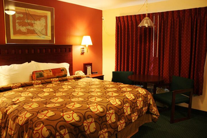 Room 15 of 20