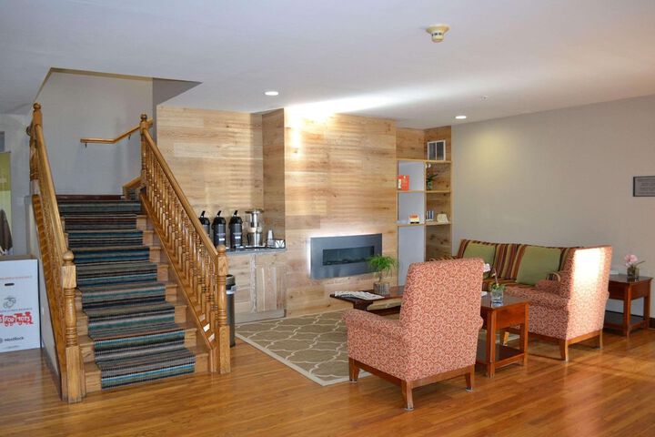 Country Inn & Suites by Radisson Gurnee, IL