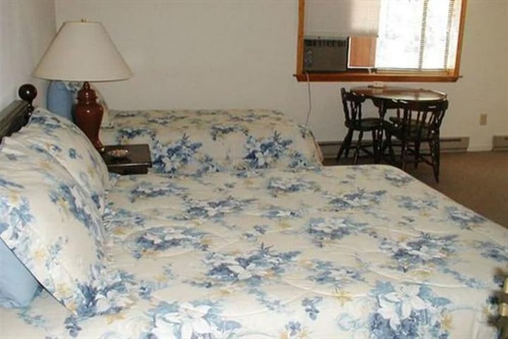 Room 7 of 15