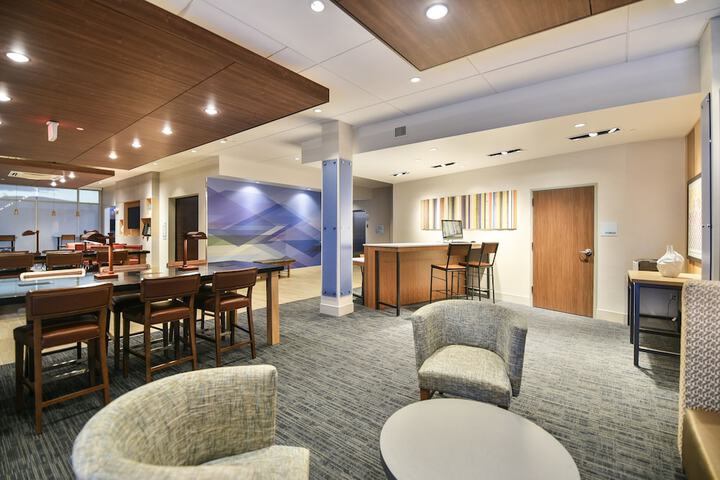 Hotel 8 of 53