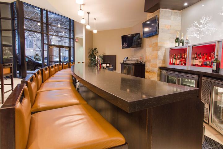 Lounge 60 of 67