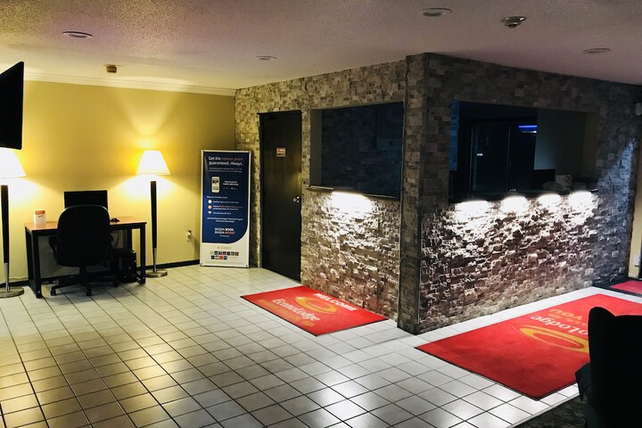 Hotel Interior 12 of 42