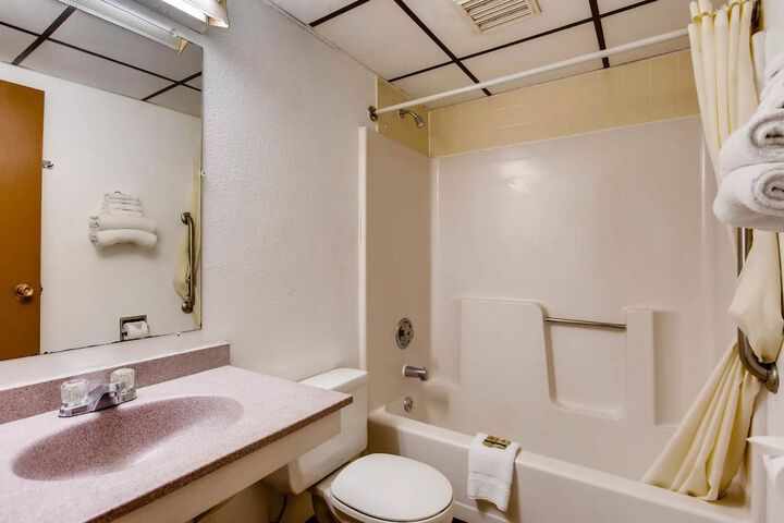 Room 14 of 26