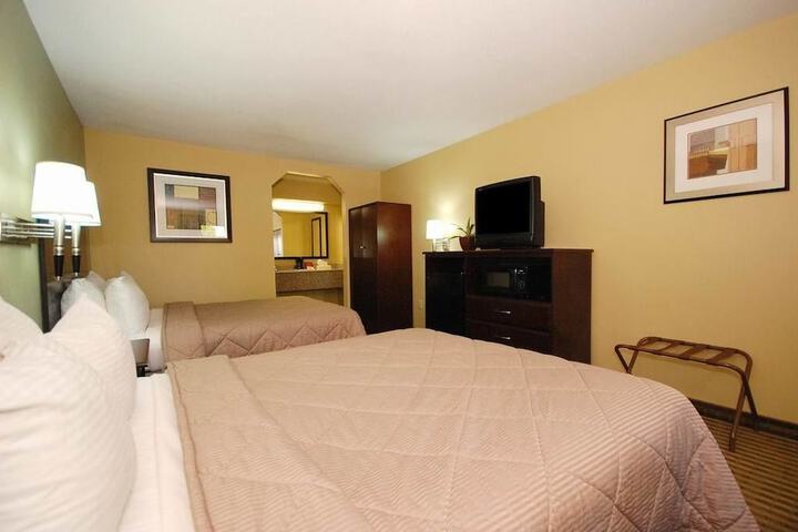 Room 33 of 45