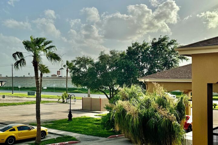 Texas Inn and Suites City Center at University Dr.