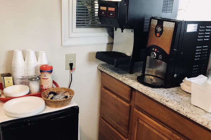 Breakfast/Coffee Service 28 of 29