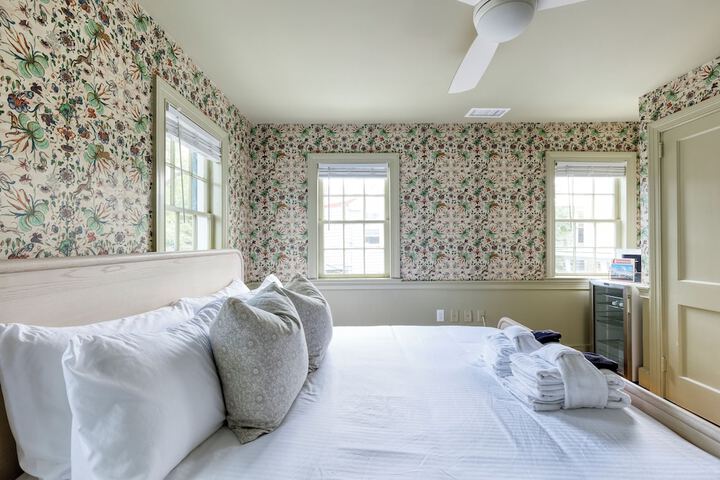 Room 179 of 292