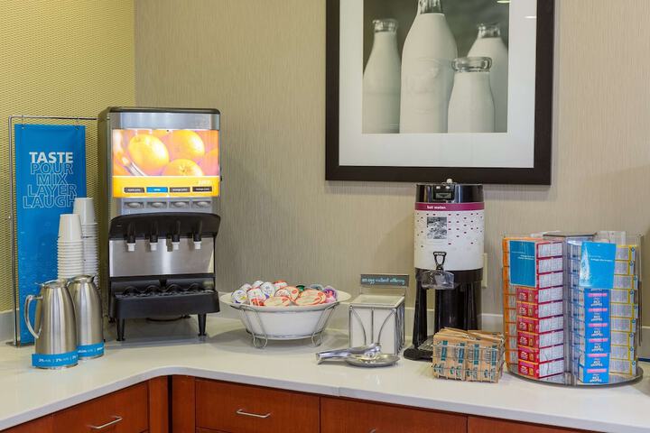 Hampton Inn & Suites Knoxville-Downtown
