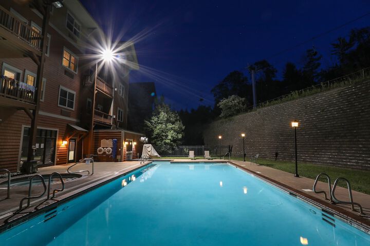 Pool 16 of 132