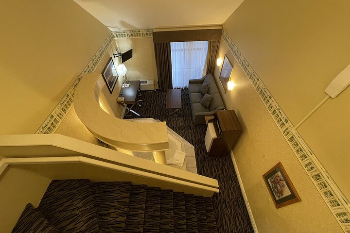 Room 38 of 112
