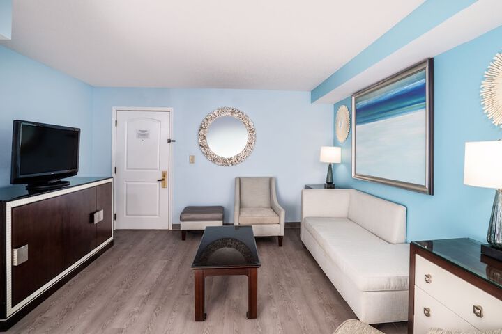 Room 25 of 40