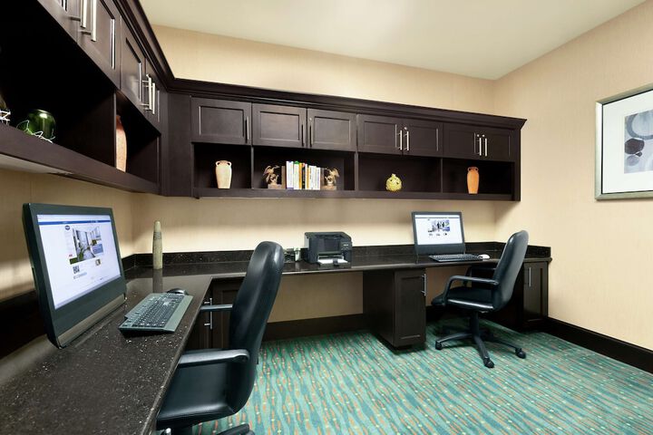 Business Center 34 of 34