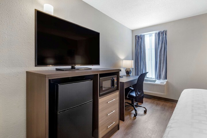 Room 14 of 29